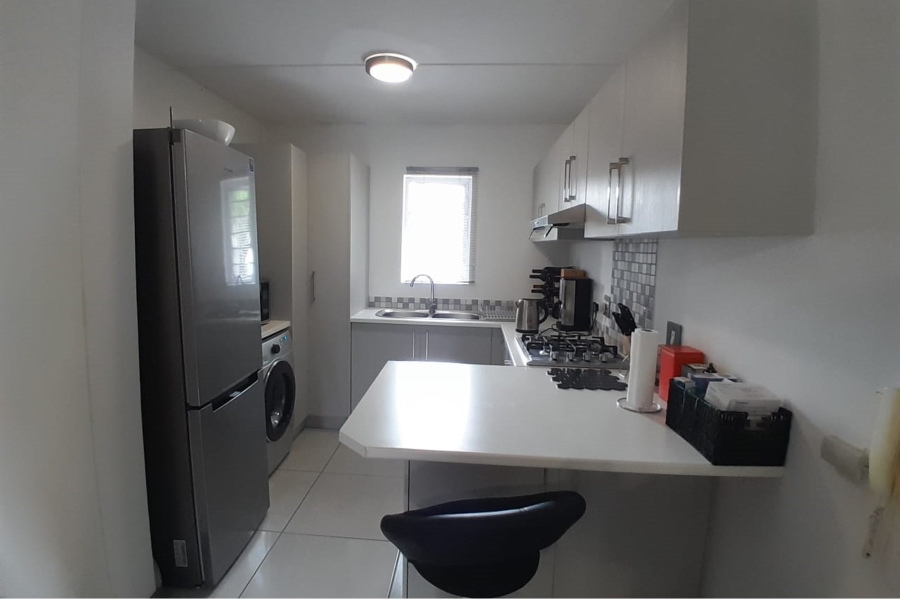 To Let 2 Bedroom Property for Rent in Parklands East Western Cape